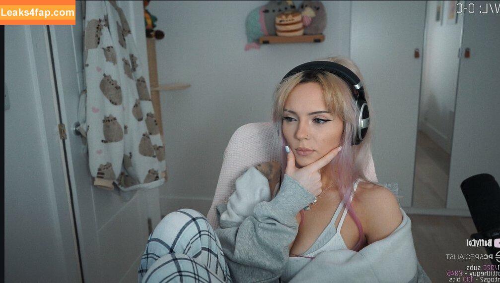 Baffy / buffylovesvampires / missbaffytwitch leaked photo photo #0012