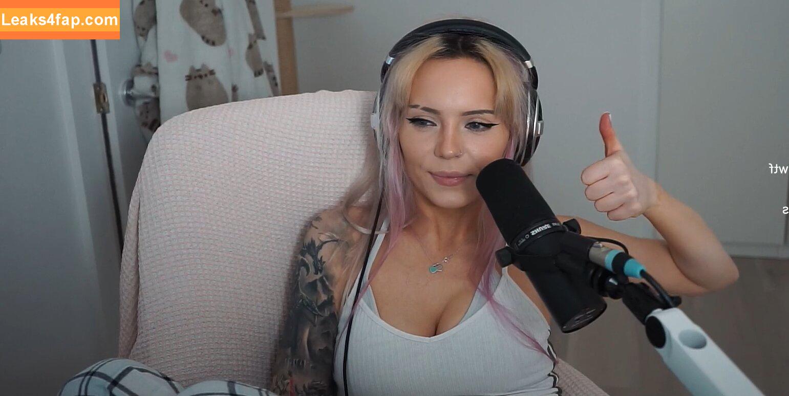 Baffy / buffylovesvampires / missbaffytwitch leaked photo photo #0015