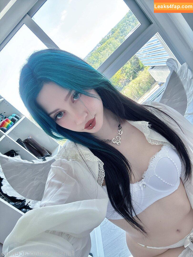 Barbara Horacek / Joracekujo / barbara_horacek / barbzeppeli leaked photo photo #0516