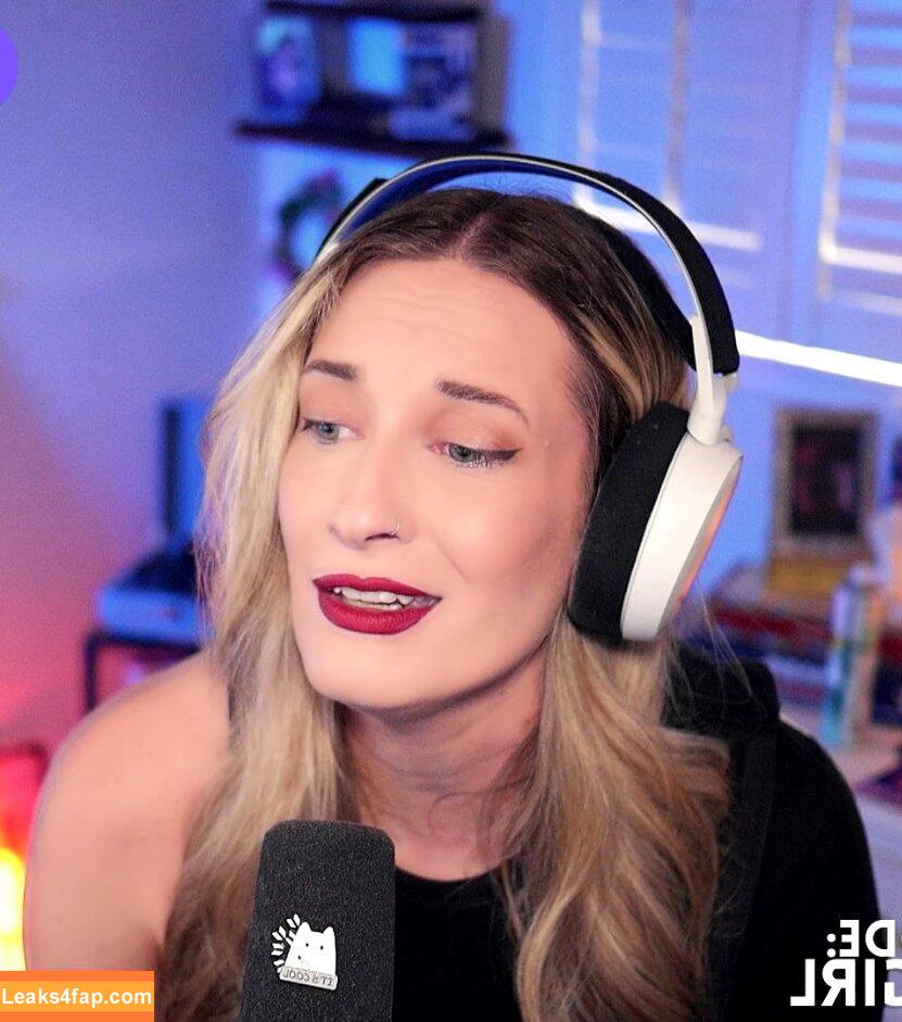 BasicWitGirl / tbhlessbasic leaked photo photo #0013