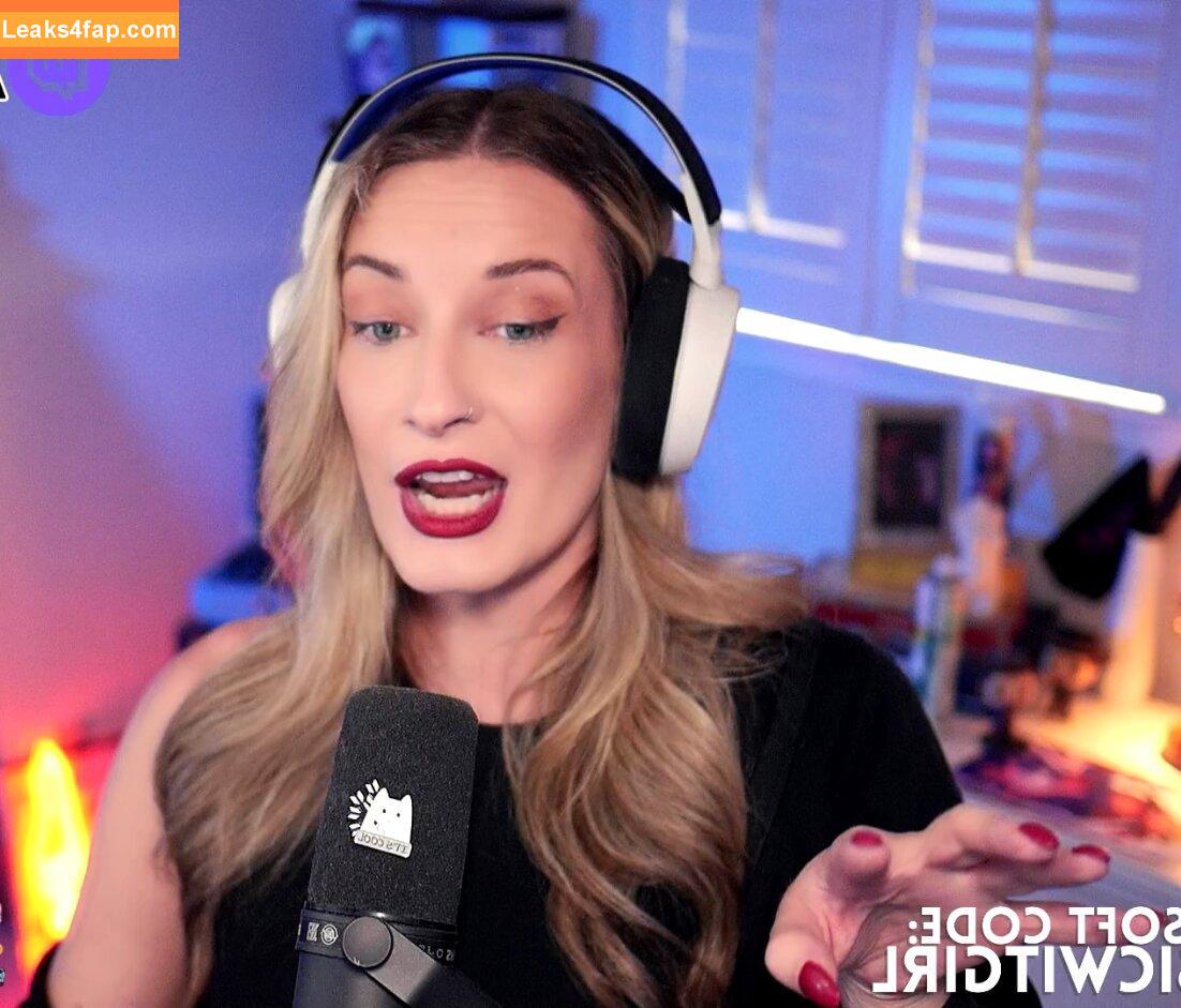 BasicWitGirl / tbhlessbasic leaked photo photo #0017