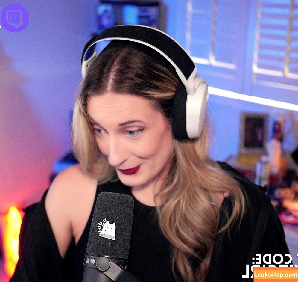 BasicWitGirl / tbhlessbasic leaked photo photo #0023