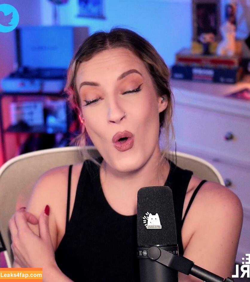 BasicWitGirl / tbhlessbasic leaked photo photo #0028
