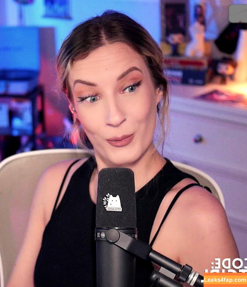 BasicWitGirl / tbhlessbasic leaked photo photo #0034