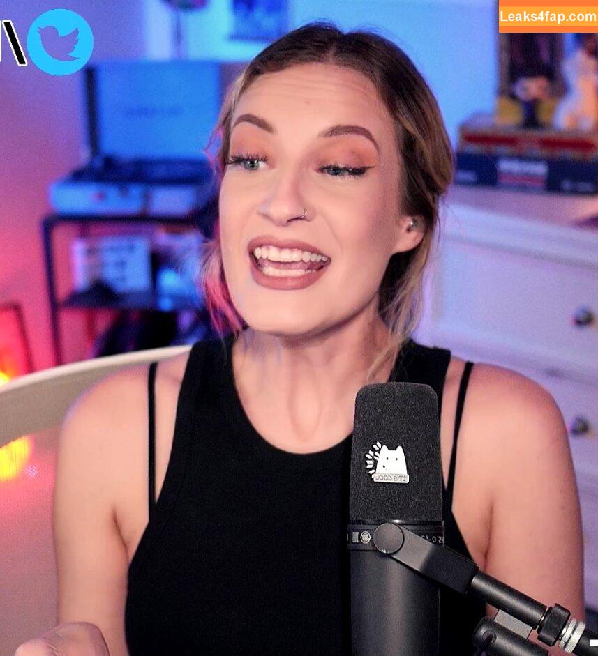 BasicWitGirl / tbhlessbasic leaked photo photo #0037