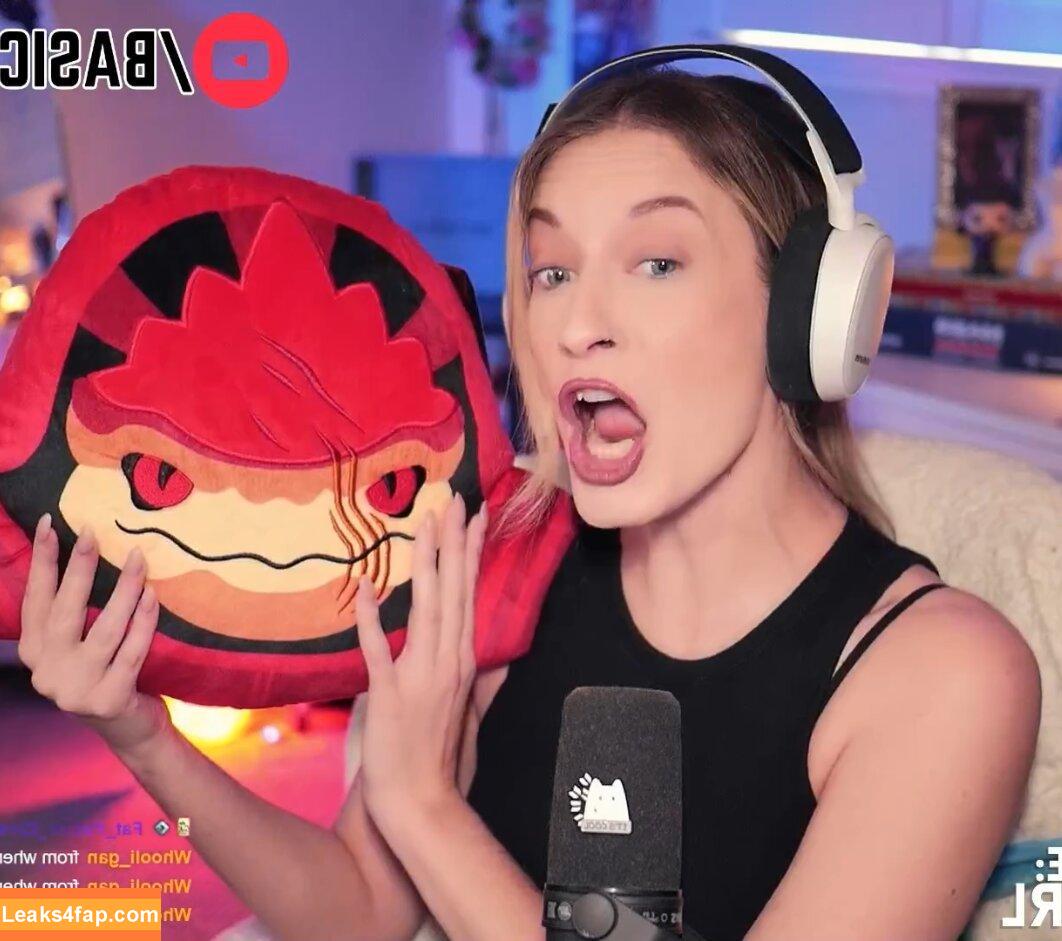 BasicWitGirl / tbhlessbasic leaked photo photo #0066
