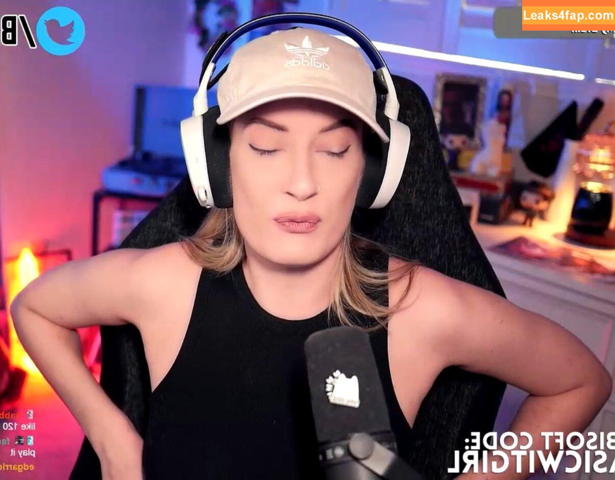 BasicWitGirl / tbhlessbasic leaked photo photo #0071