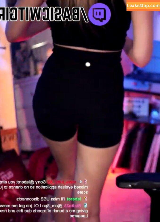BasicWitGirl / tbhlessbasic leaked photo photo #0073