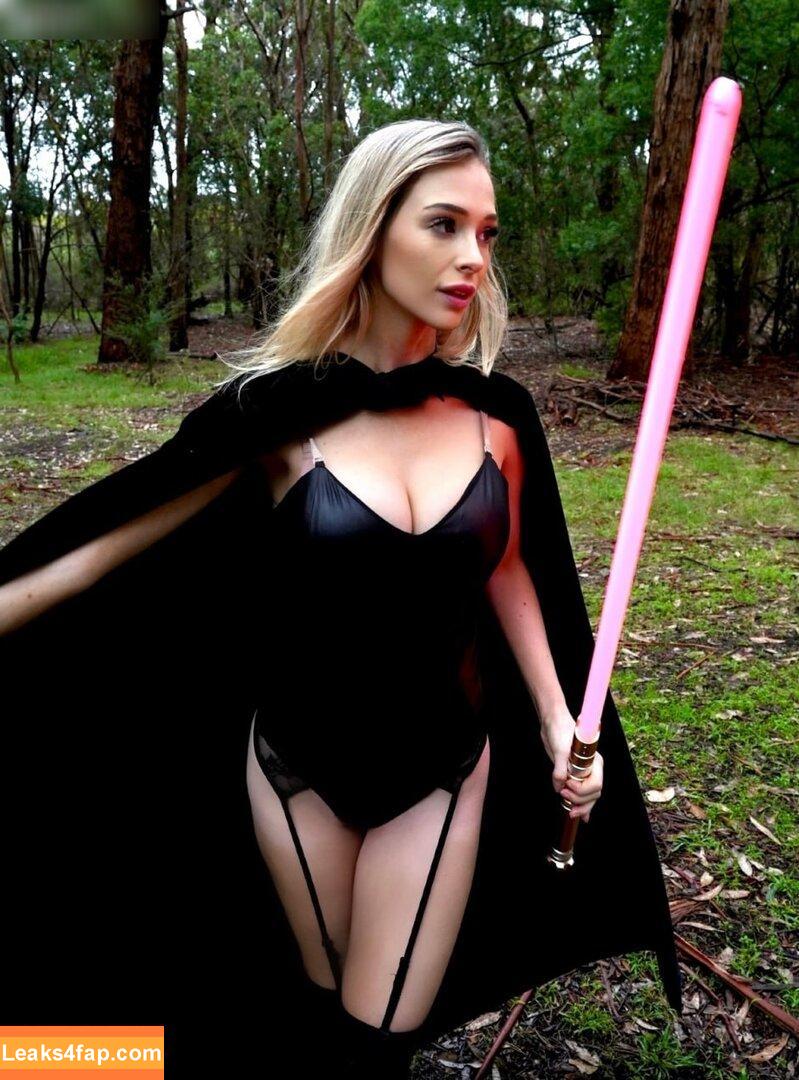 Bebahan / Bebahanofficial / carlacute_xxx leaked photo photo #0442