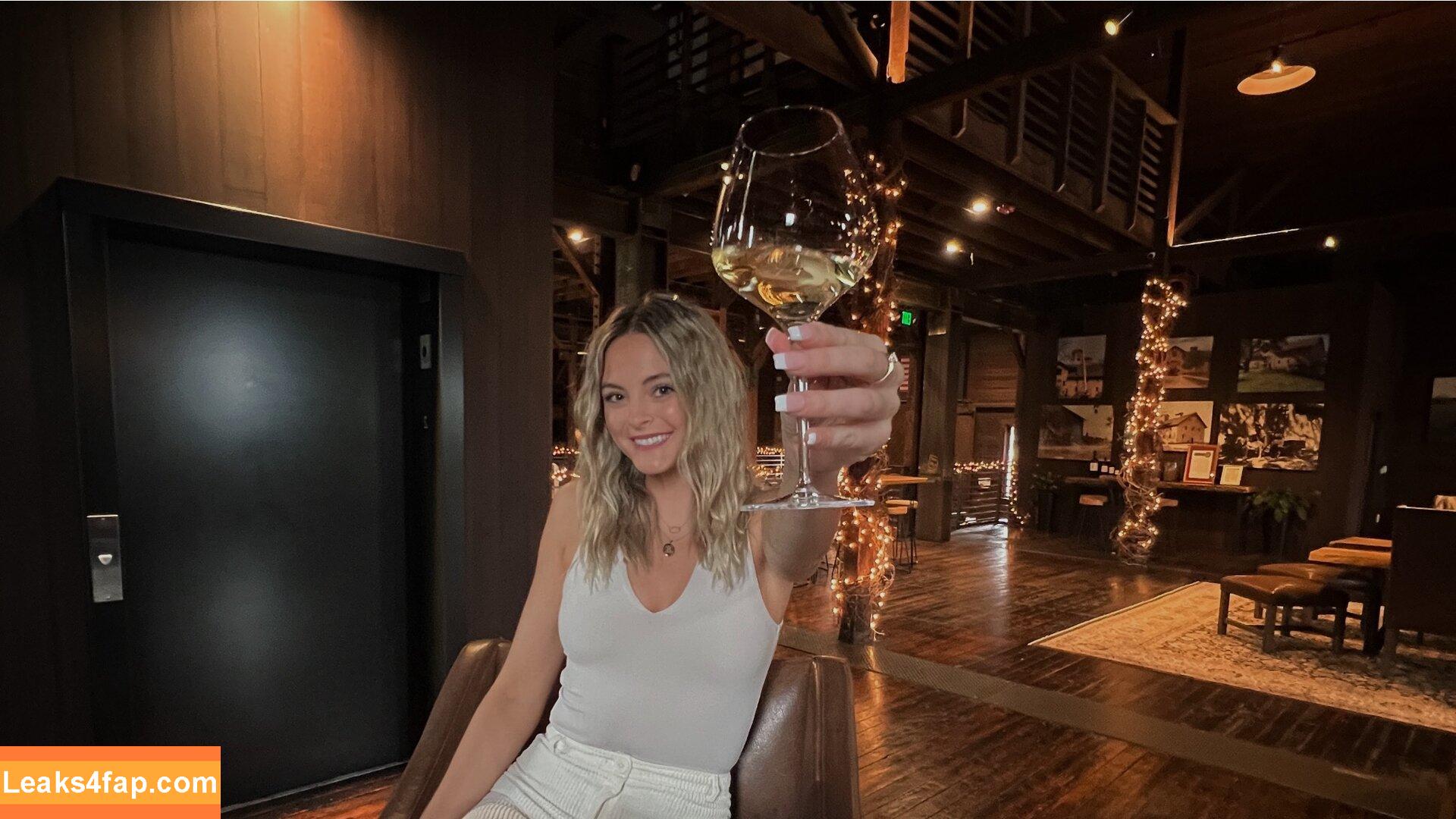 Beez ASMR / beezasmr leaked photo photo #0006