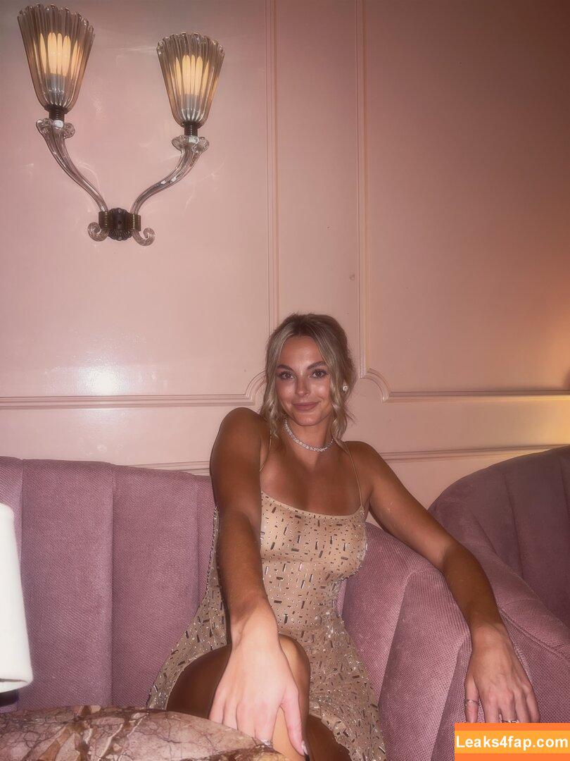 Beez ASMR / beezasmr leaked photo photo #0070