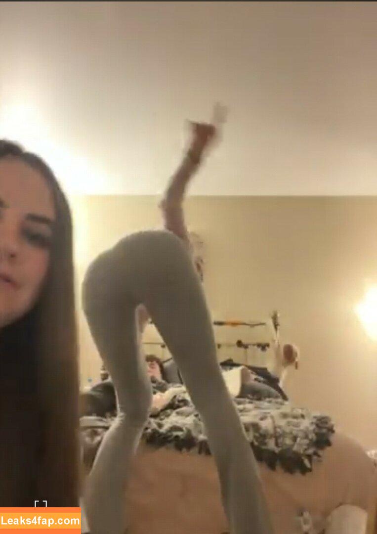 Beez ASMR / beezasmr leaked photo photo #0119