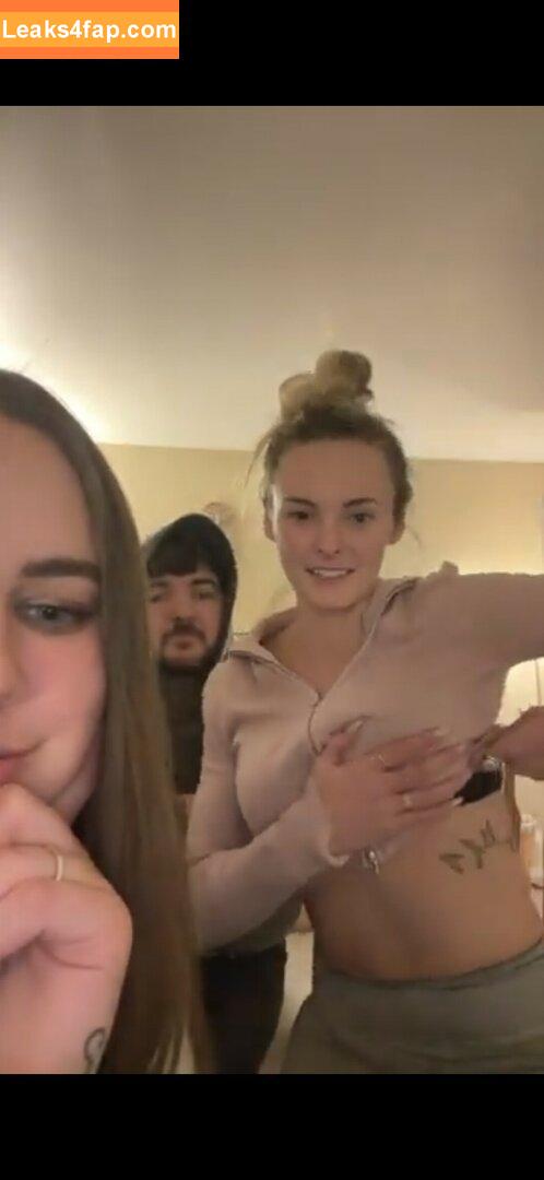 Beez ASMR / beezasmr leaked photo photo #0124