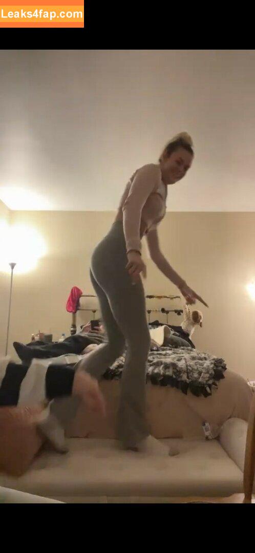 Beez ASMR / beezasmr leaked photo photo #0126