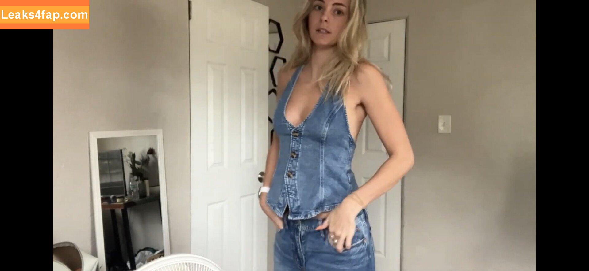 Beez ASMR / beezasmr leaked photo photo #0166