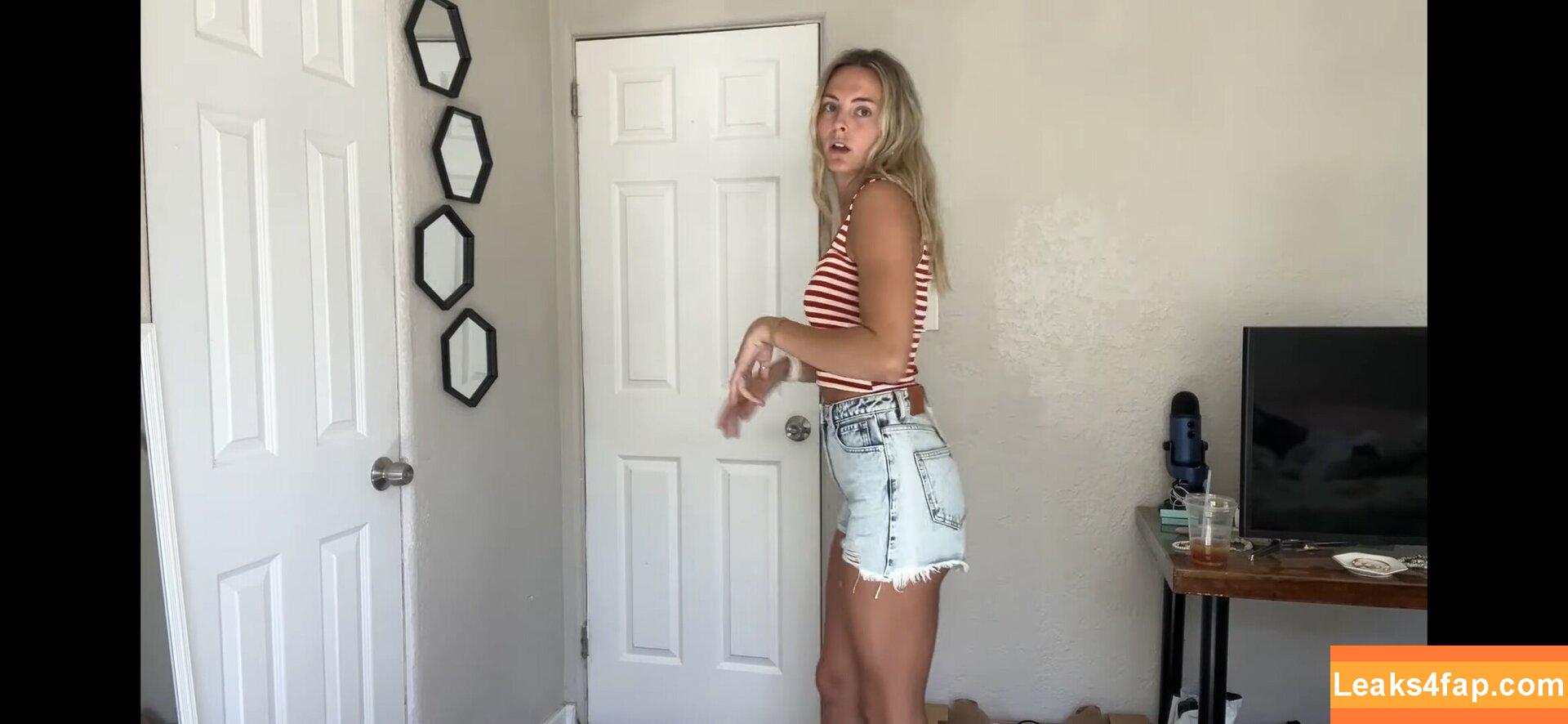 Beez ASMR / beezasmr leaked photo photo #0205
