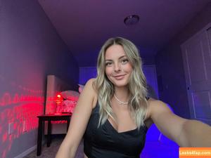 Beez ASMR photo #0042
