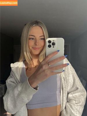 Beez ASMR photo #0105