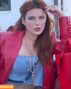 Bella Thorne photo #1367