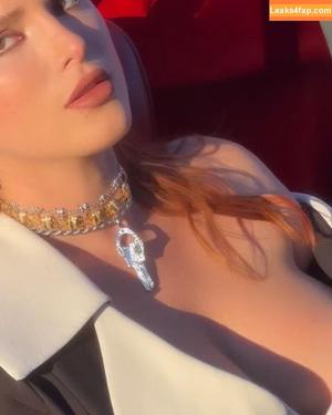 Bella Thorne photo #1368