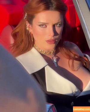 Bella Thorne photo #2612