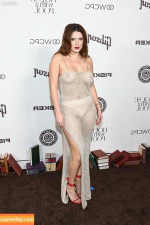 Bella Thorne photo #2653