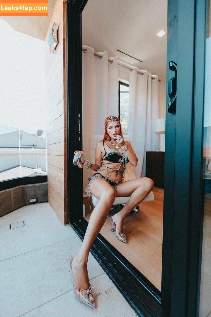 Bella Thorne / bellathorne / bellathorneoff слитое фото фото #3285