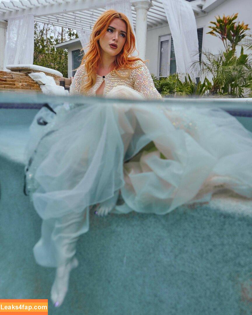 Bella Thorne / bellathorne / bellathorneoff слитое фото фото #3426