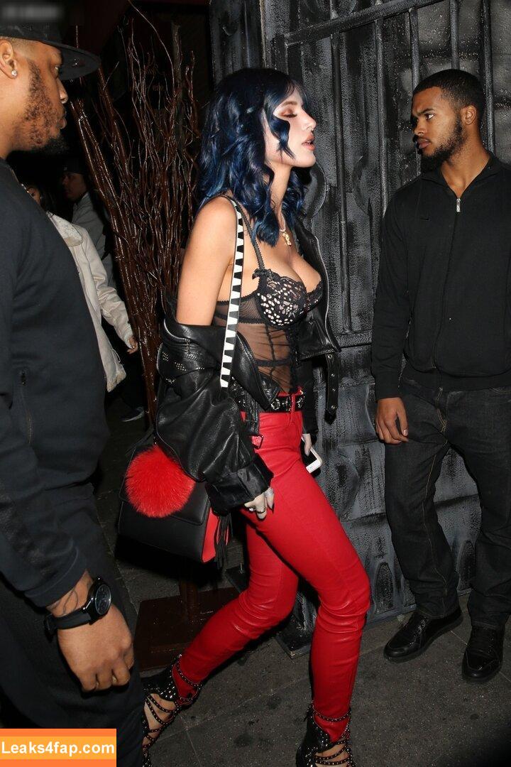 Bella Thorne / bellathorne / bellathorneoff слитое фото фото #3600