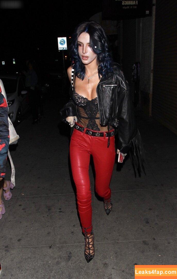Bella Thorne / bellathorne / bellathorneoff слитое фото фото #3601