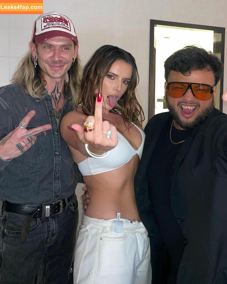 Bella Thorne / bellathorne / bellathorneoff слитое фото фото #3677