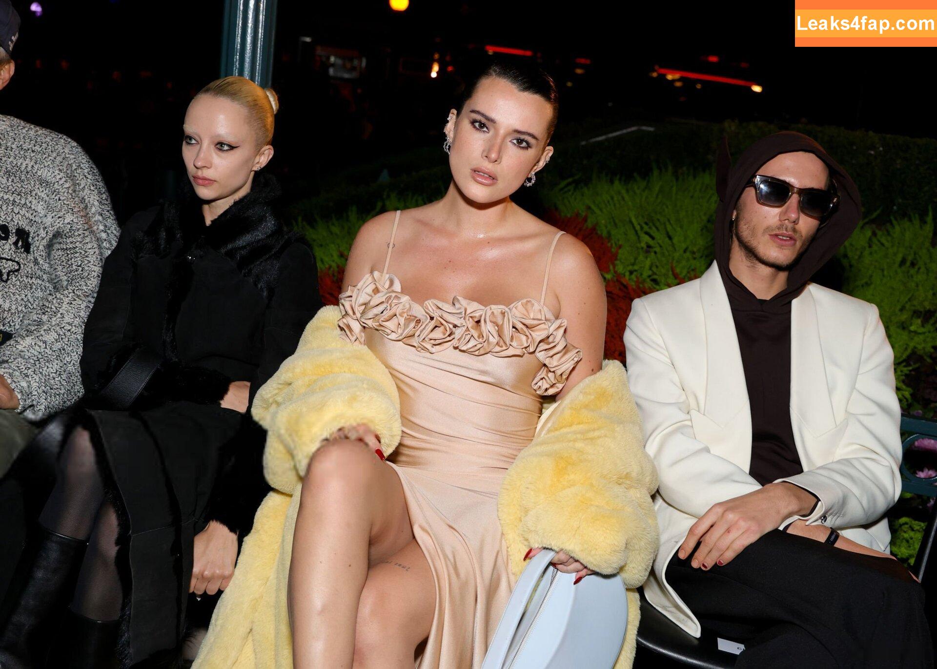 Bella Thorne / bellathorne / bellathorneoff слитое фото фото #3856