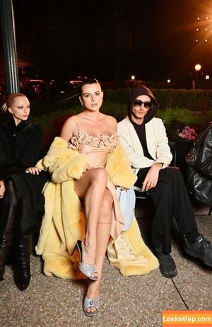 Bella Thorne photo #3871