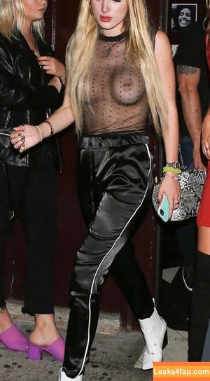 Bella Thorne photo #3964