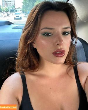 Bella Thorne photo #3997