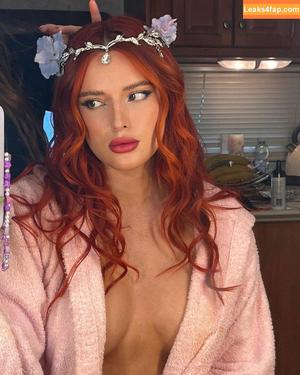 Bella Thorne photo #4036