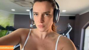 Bella Thorne photo #4045