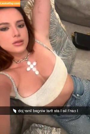 Bella Thorne photo #4055