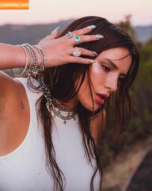 Bella Thorne photo #4064