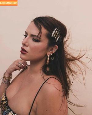 Bella Thorne photo #4067