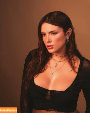 Bella Thorne photo #4068