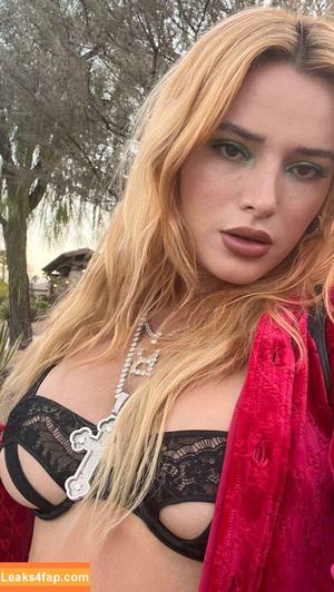 Bella Thorne photo #4238