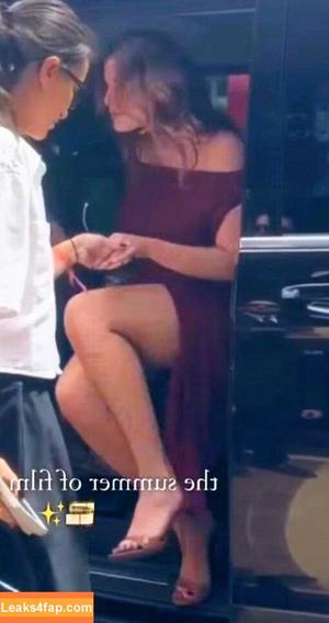 Bella Thorne photo #4257