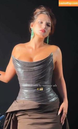 Bella Thorne photo #4260
