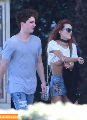 Bella Thorne photo #4276
