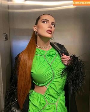Bella Thorne photo #4678