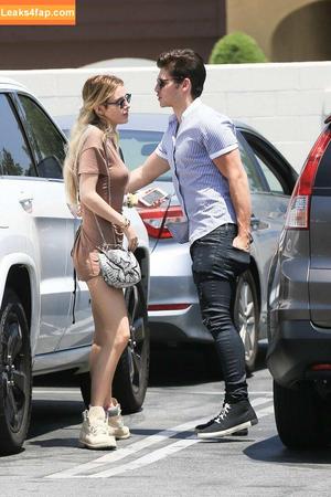 Bella Thorne photo #4739