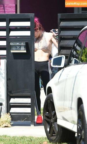Bella Thorne photo #4755