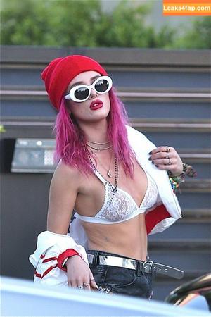 Bella Thorne photo #4780