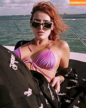 Bella Thorne photo #4876